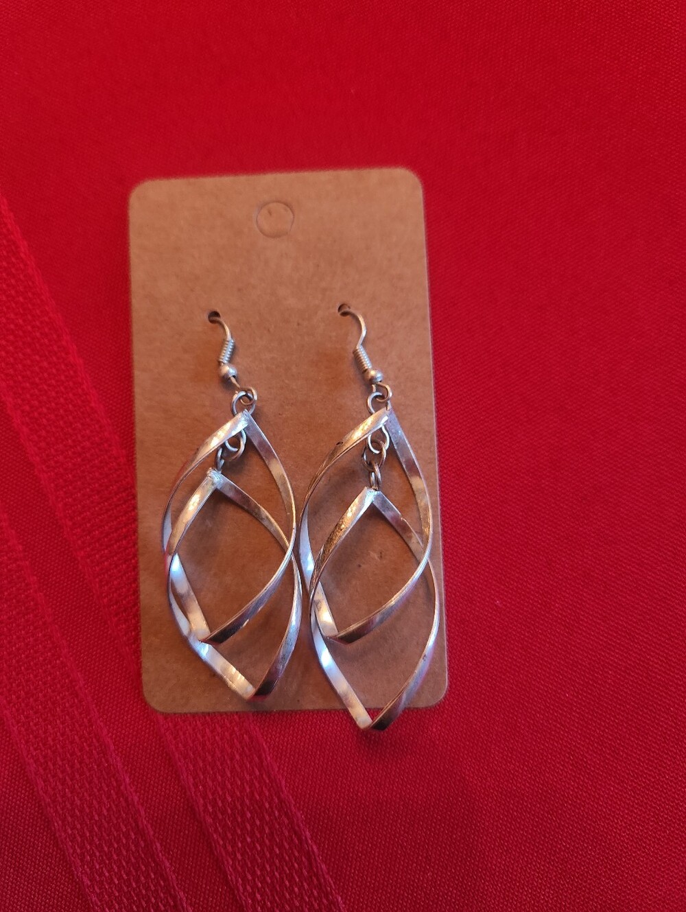 Source Unknown Silver Twisted Open Teardrop Dangle Earrings